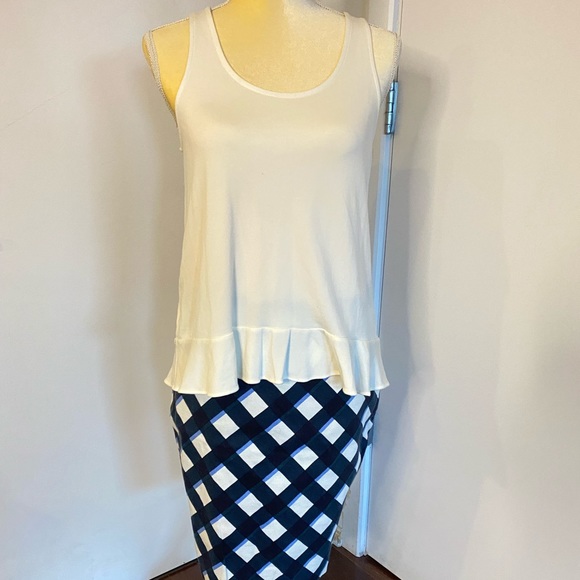 Ann Taylor cream & blue pencil skirt - Picture 9 of 9
